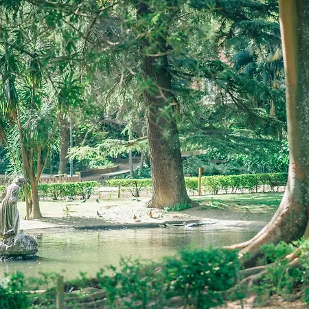 The Artist's In Campo De Ourique Διαμέρισμα *